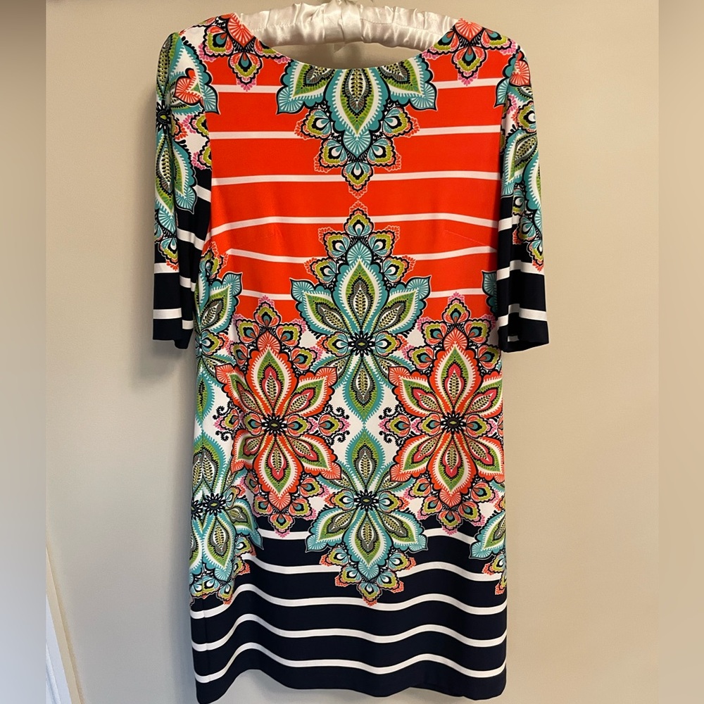 Women’s size 8 shift dress with 3/4 sleeves